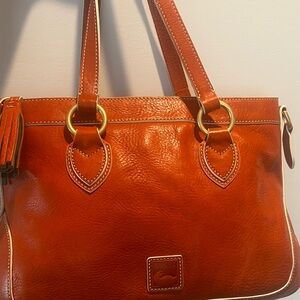 SOLD!!🍊Dooney & Bourke Orange Florentine Shopper 🧡